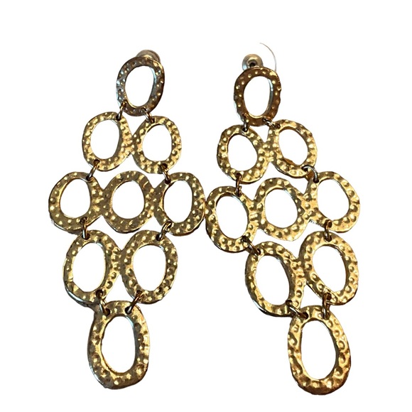 Gold tone hammered disc candelabra earrings - Picture 3 of 3